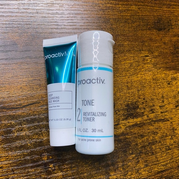 Proactiv MD Cleanser & Toner Minis - Picture 4 of 4